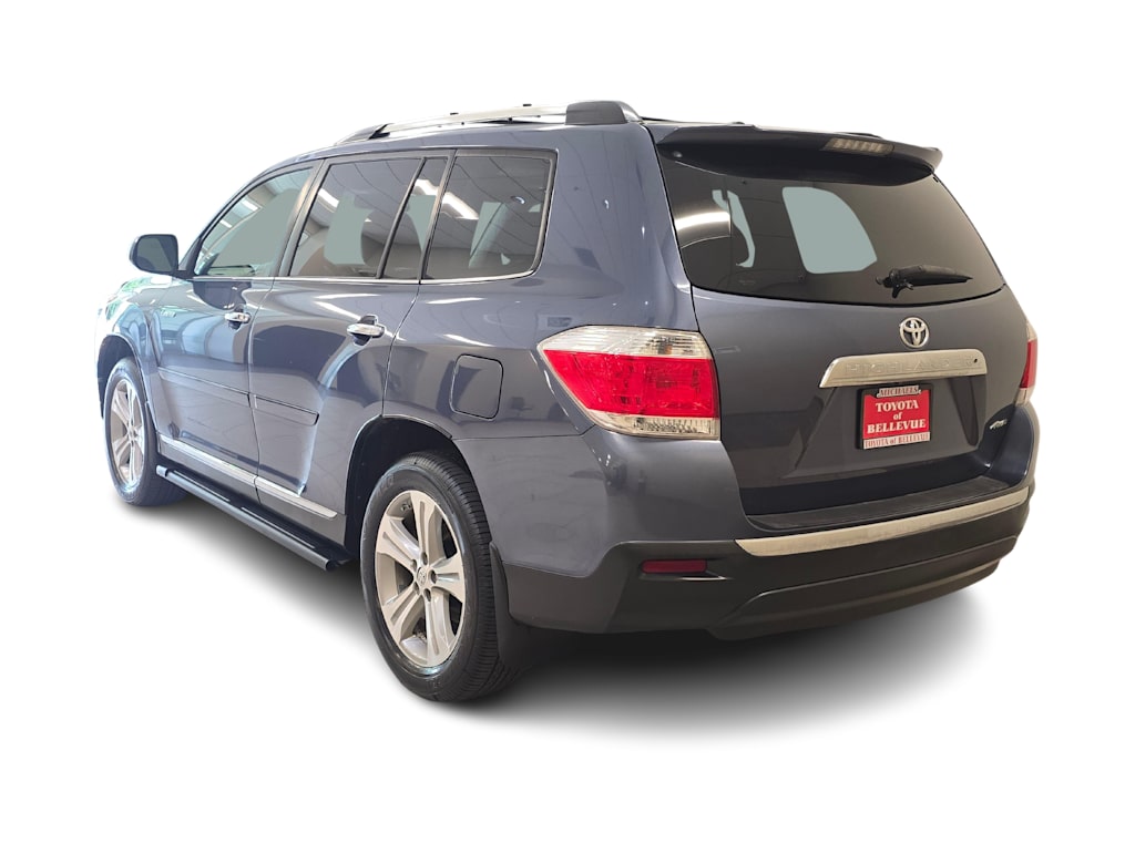Thumbnail: 2013 Toyota Highlander - 4