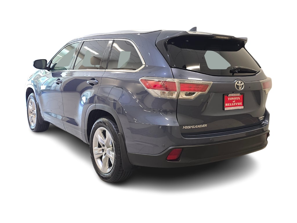 Thumbnail: 2015 Toyota Highlander - 4