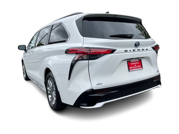 2023 Toyota Sienna XSE 4