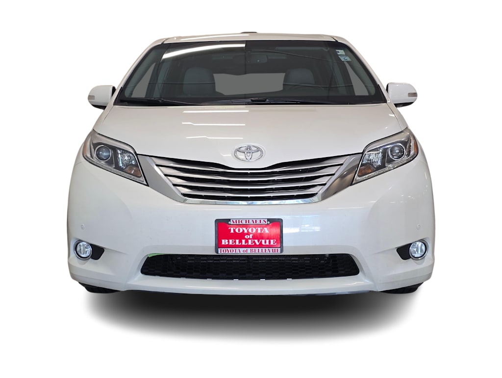 Thumbnail: 2017 Toyota Sienna - 6