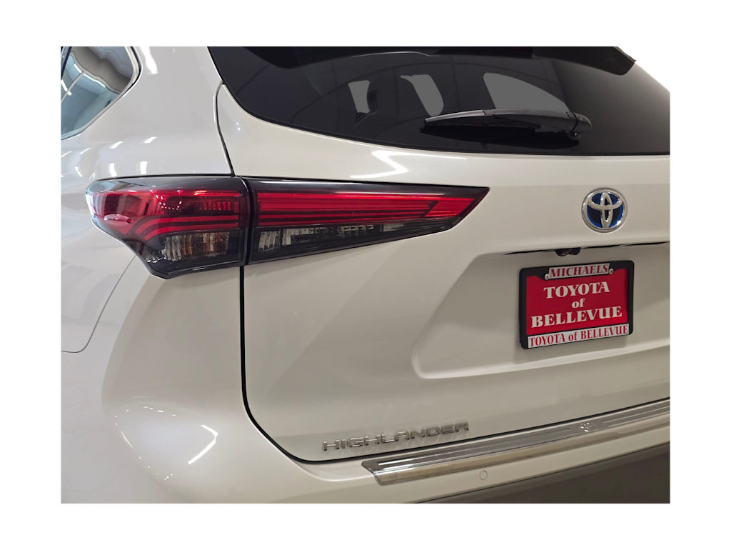 Thumbnail: 2020 Toyota Highlander - 21