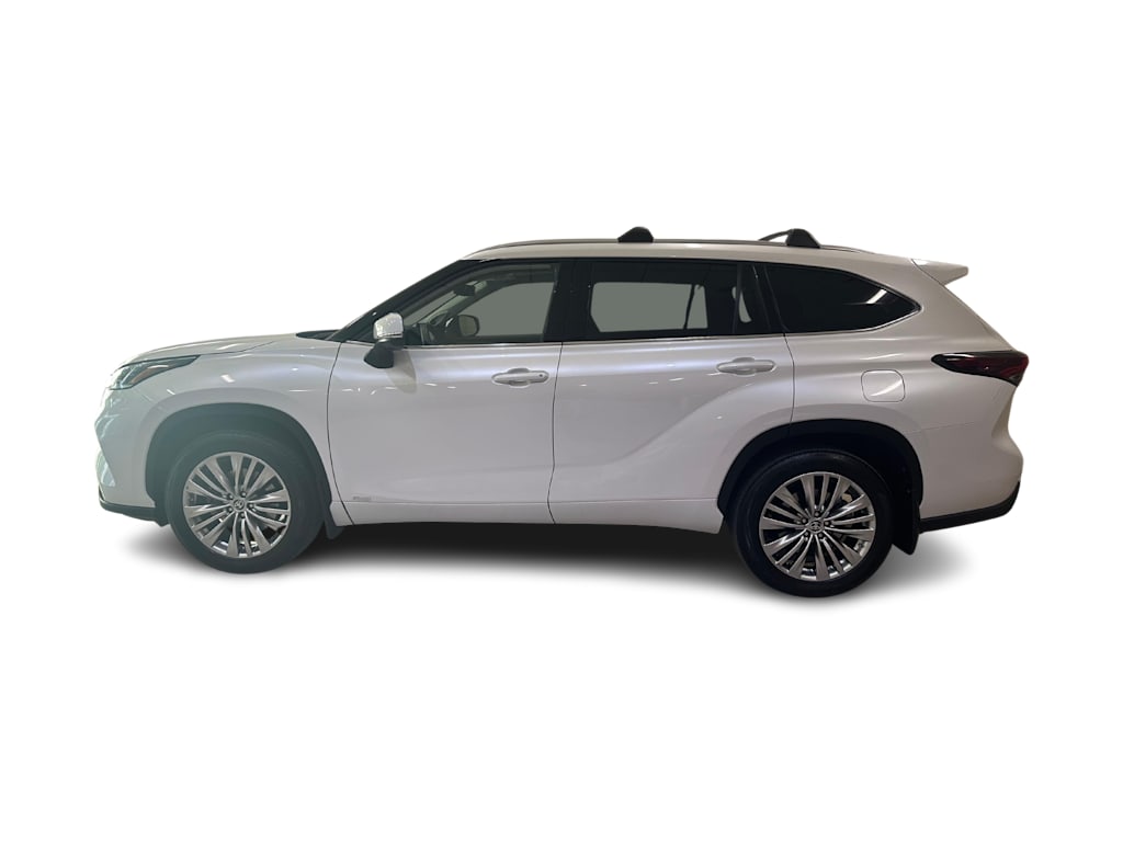 Thumbnail: 2025 Toyota Highlander - 3