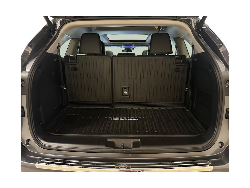 Thumbnail: 2025 Toyota Highlander - 18