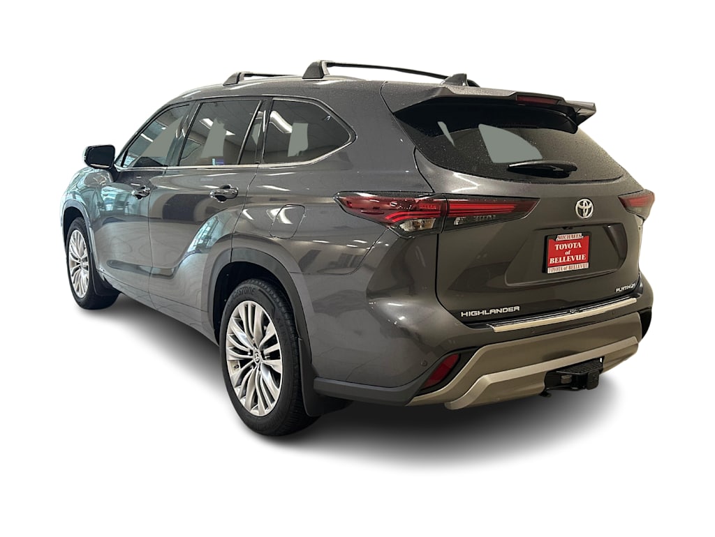 Thumbnail: 2025 Toyota Highlander - 4