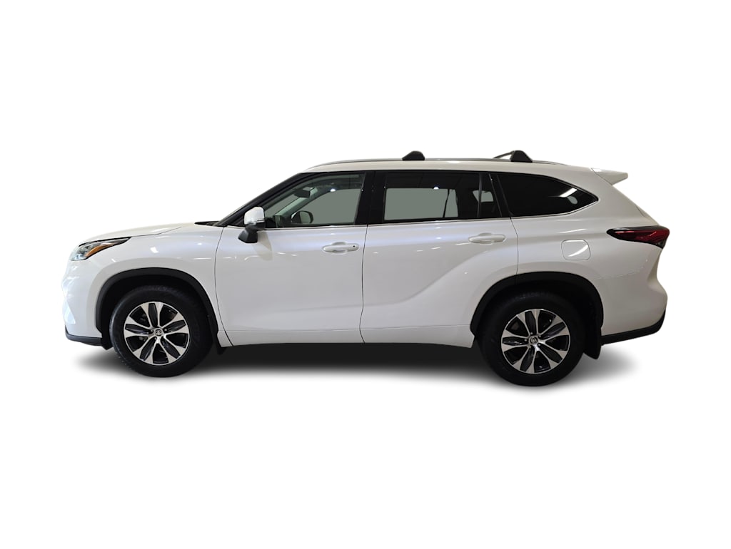 Thumbnail: 2020 Toyota Highlander - 3