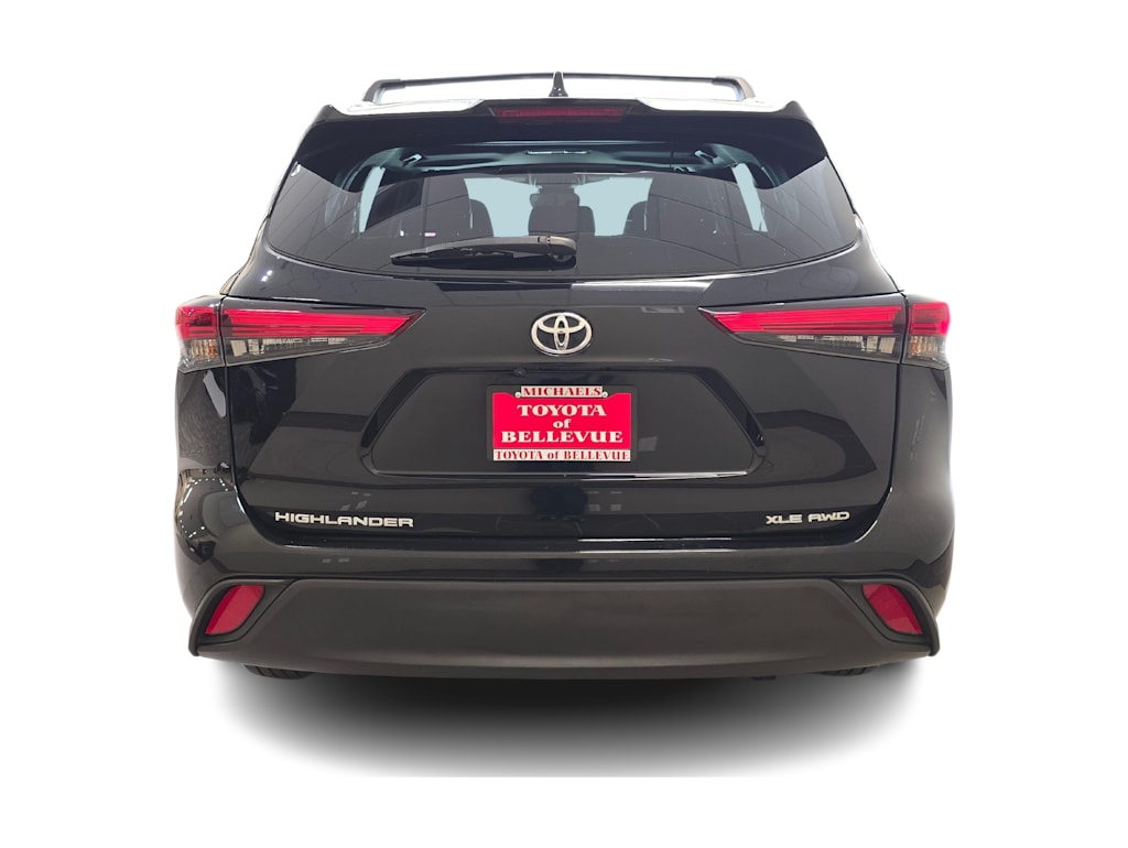 Thumbnail: 2022 Toyota Highlander - 5