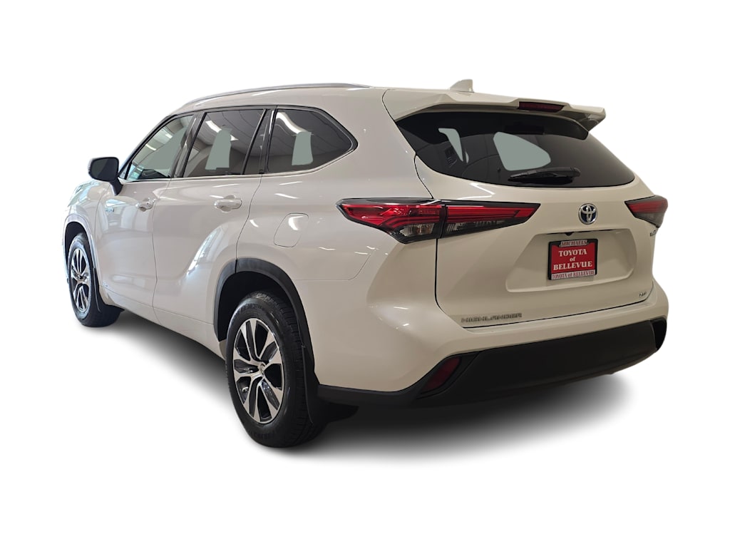 Thumbnail: 2020 Toyota Highlander - 4