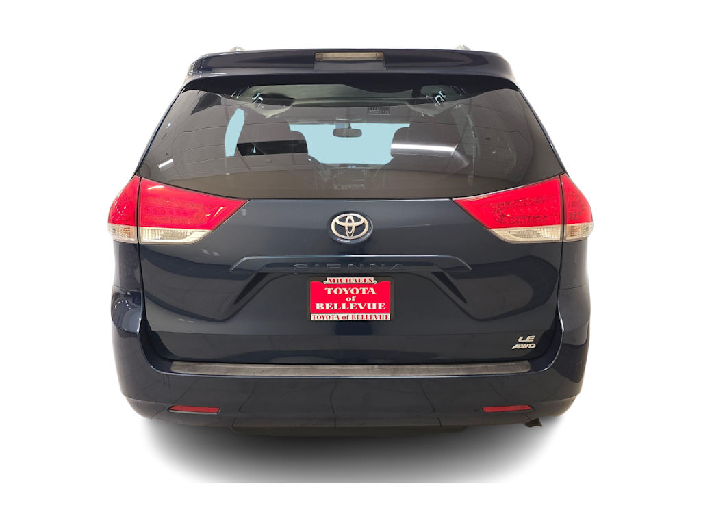 Thumbnail: 2011 Toyota Sienna - 5