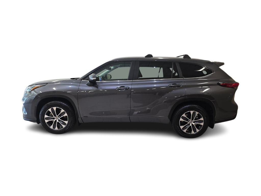 Thumbnail: 2023 Toyota Highlander - 3