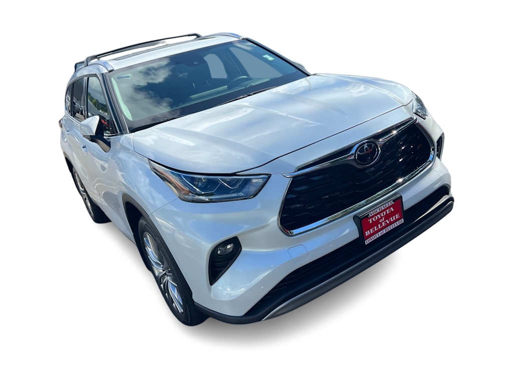 Thumbnail: 2023 Toyota Highlander - 2