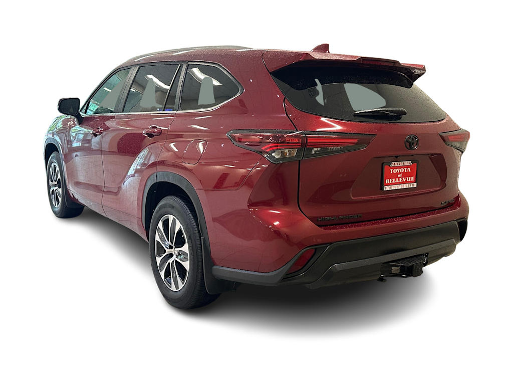 Thumbnail: 2025 Toyota Highlander - 4