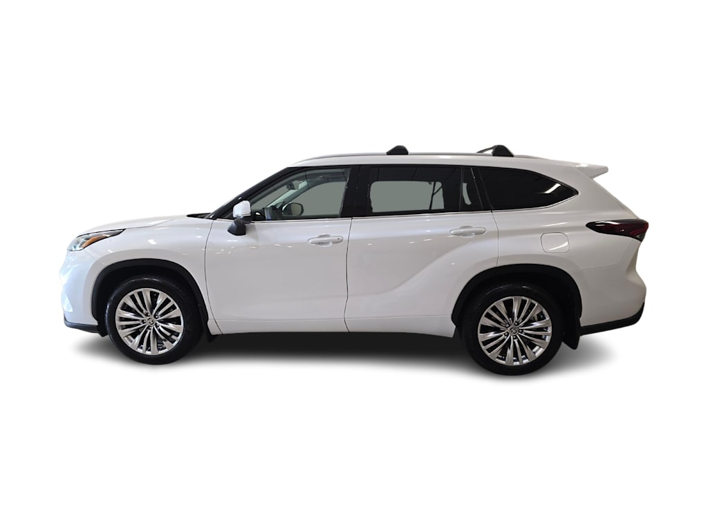 Thumbnail: 2025 Toyota Highlander - 3