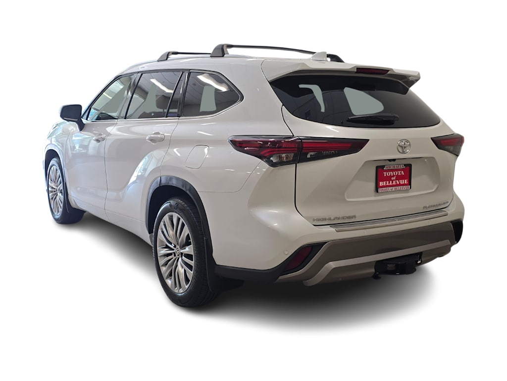 Thumbnail: 2025 Toyota Highlander - 4