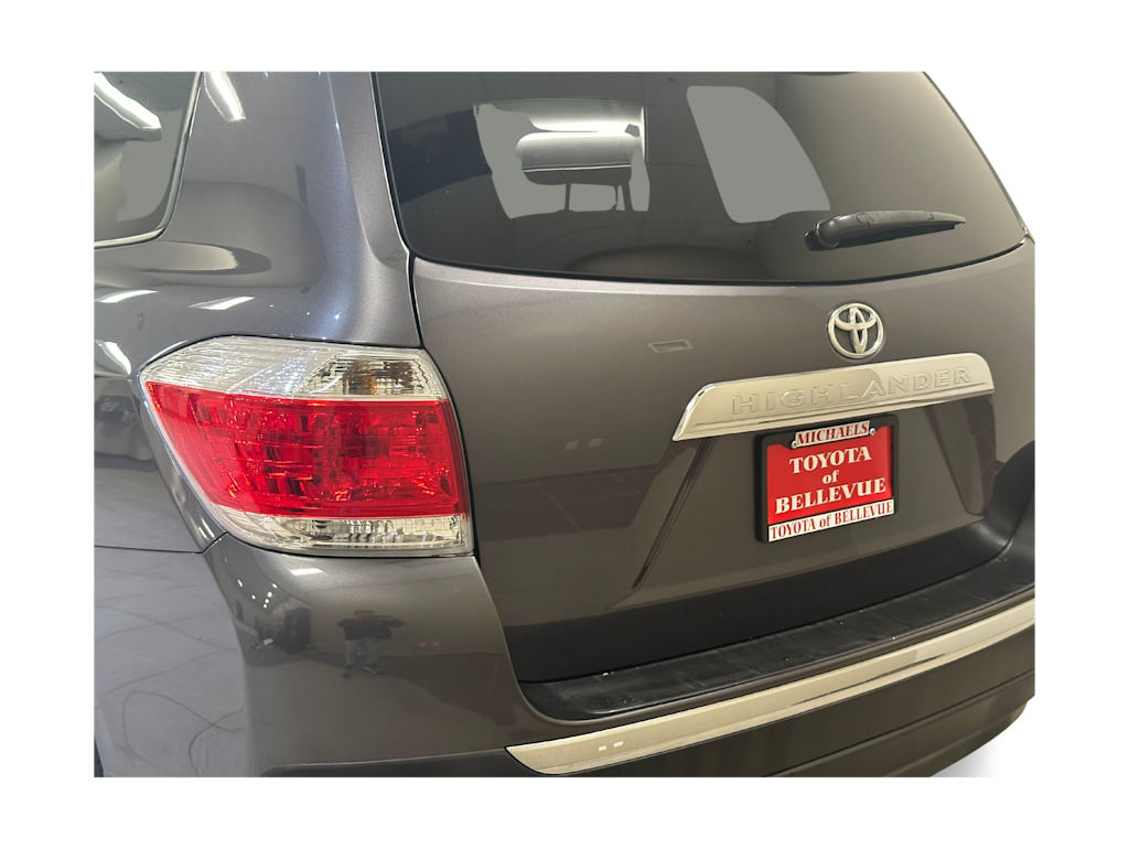 Thumbnail: 2012 Toyota Highlander - 22