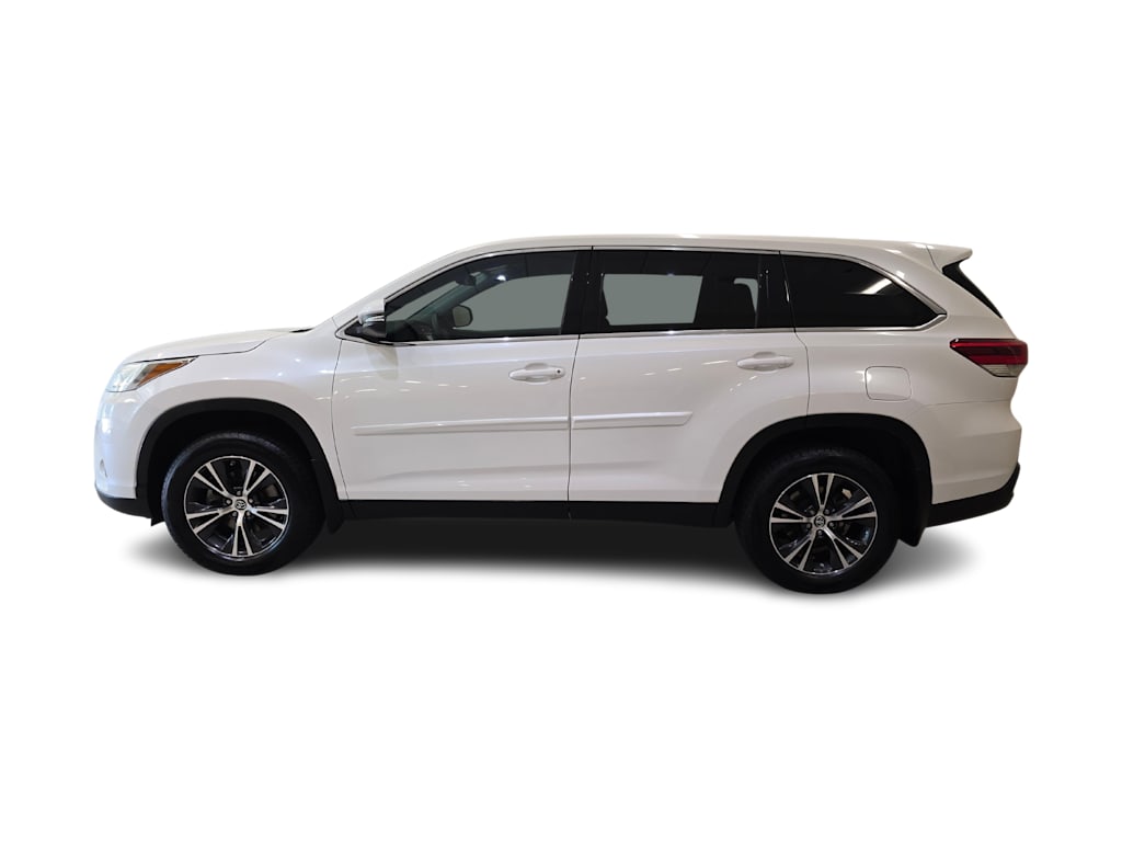 Thumbnail: 2019 Toyota Highlander - 3