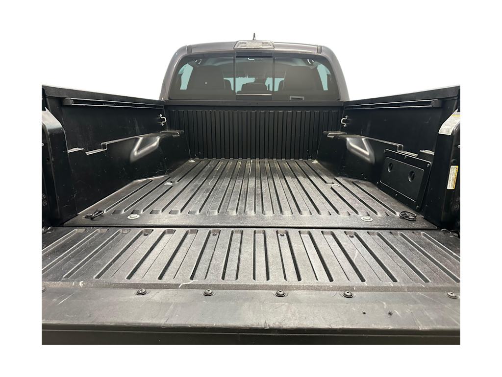 Thumbnail: 2019 Toyota Tacoma - 19