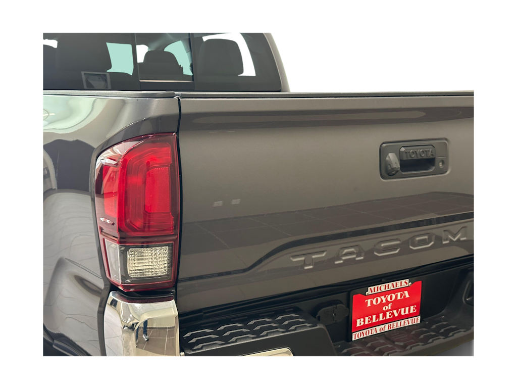Thumbnail: 2019 Toyota Tacoma - 23