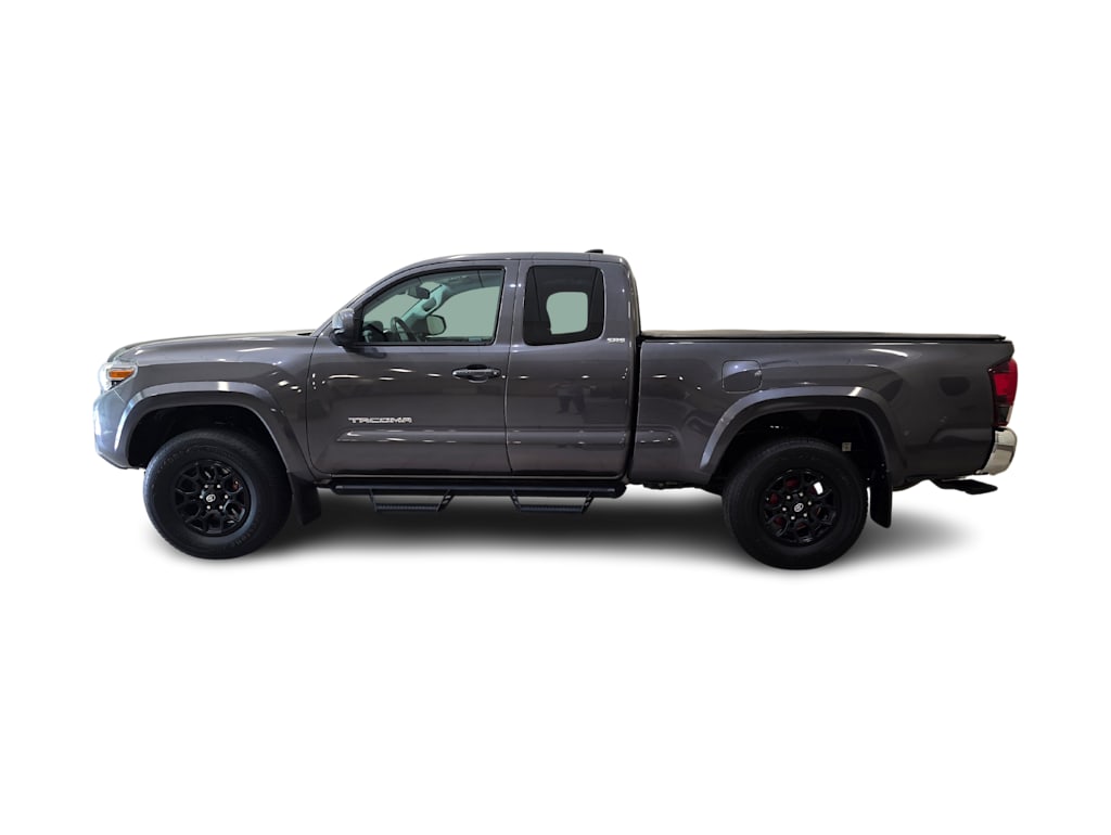 Thumbnail: 2020 Toyota Tacoma - 3