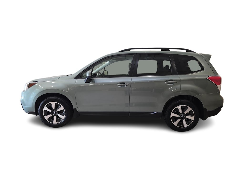Thumbnail: 2017 Subaru Forester - 3
