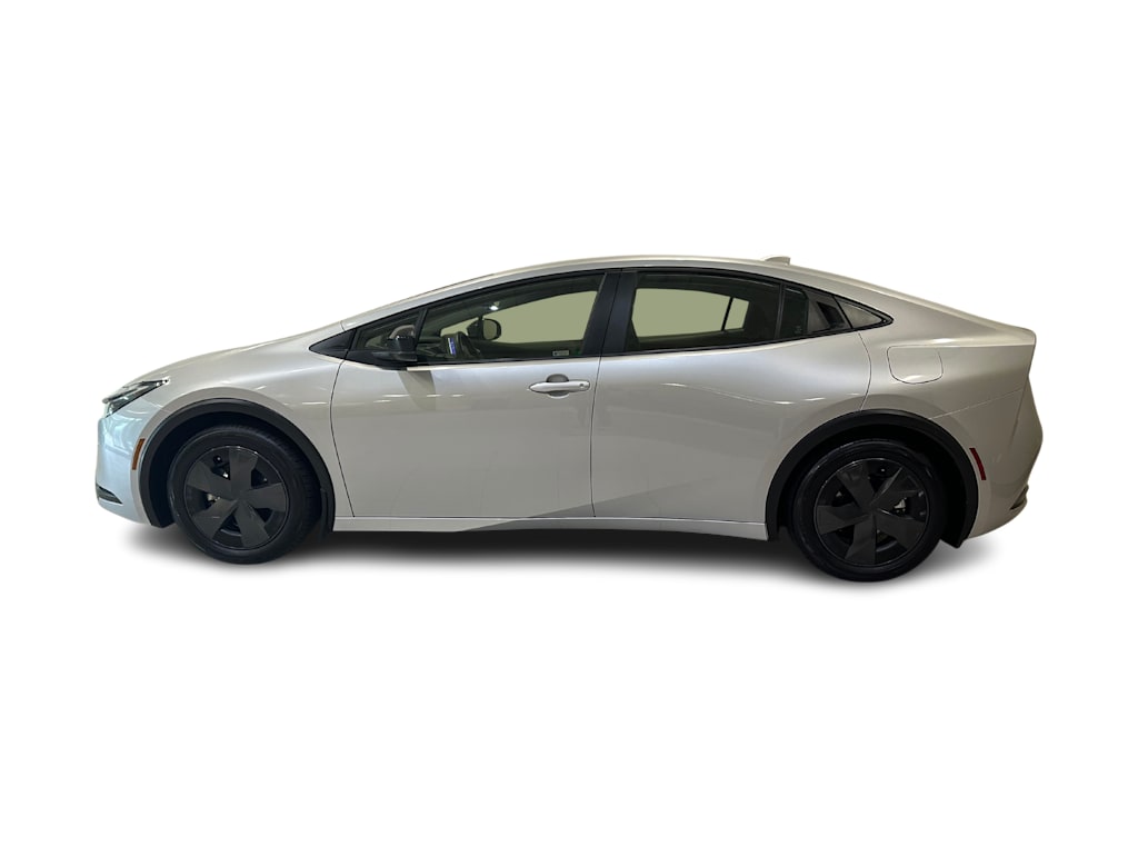 Thumbnail: 2024 Toyota Prius - 3