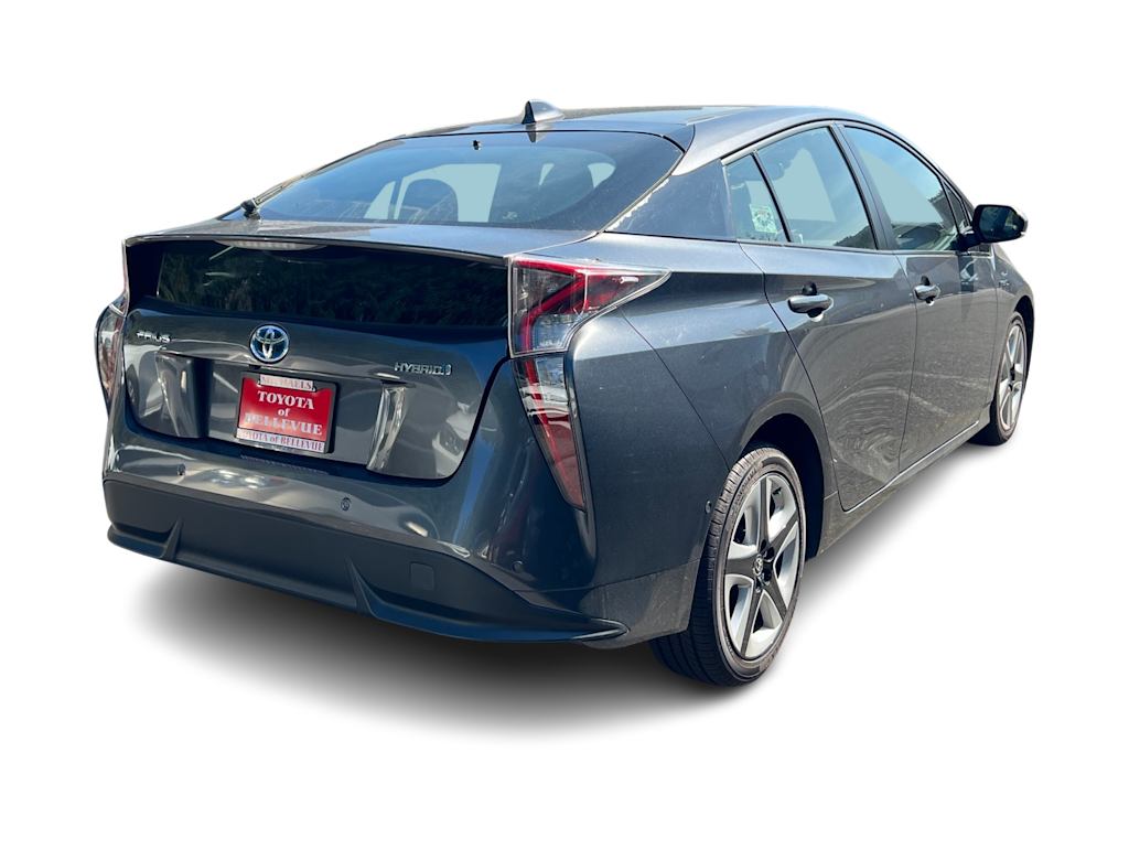 Thumbnail: 2016 Toyota Prius - 11