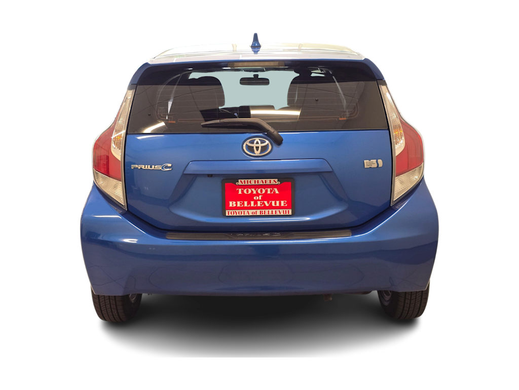 Thumbnail: 2015 Toyota Prius c - 5