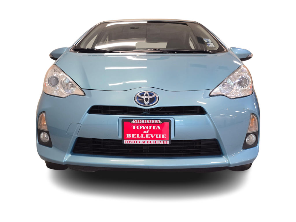 Thumbnail: 2013 Toyota Prius c - 6
