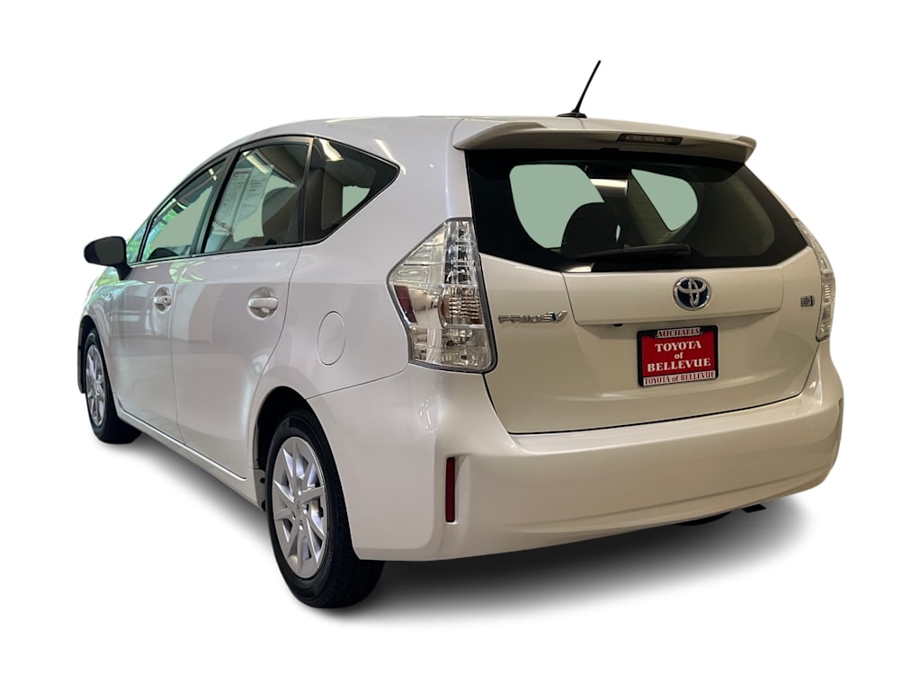 Thumbnail: 2012 Toyota Prius v - 4