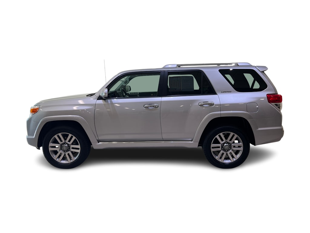 Thumbnail: 2011 Toyota 4Runner - 3