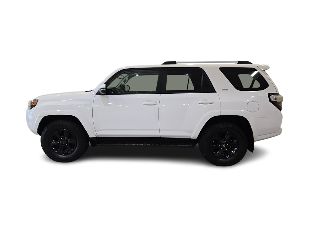 Thumbnail: 2019 Toyota 4Runner - 3