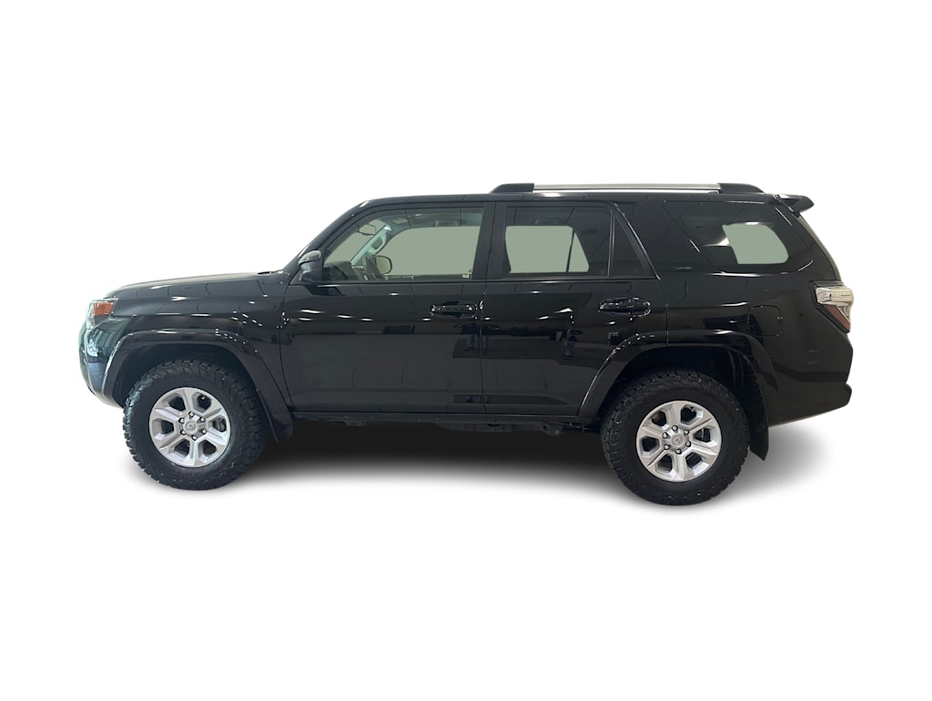 Thumbnail: 2022 Toyota 4Runner - 3