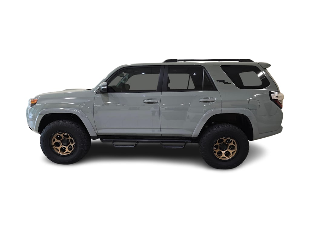 Thumbnail: 2023 Toyota 4Runner - 3
