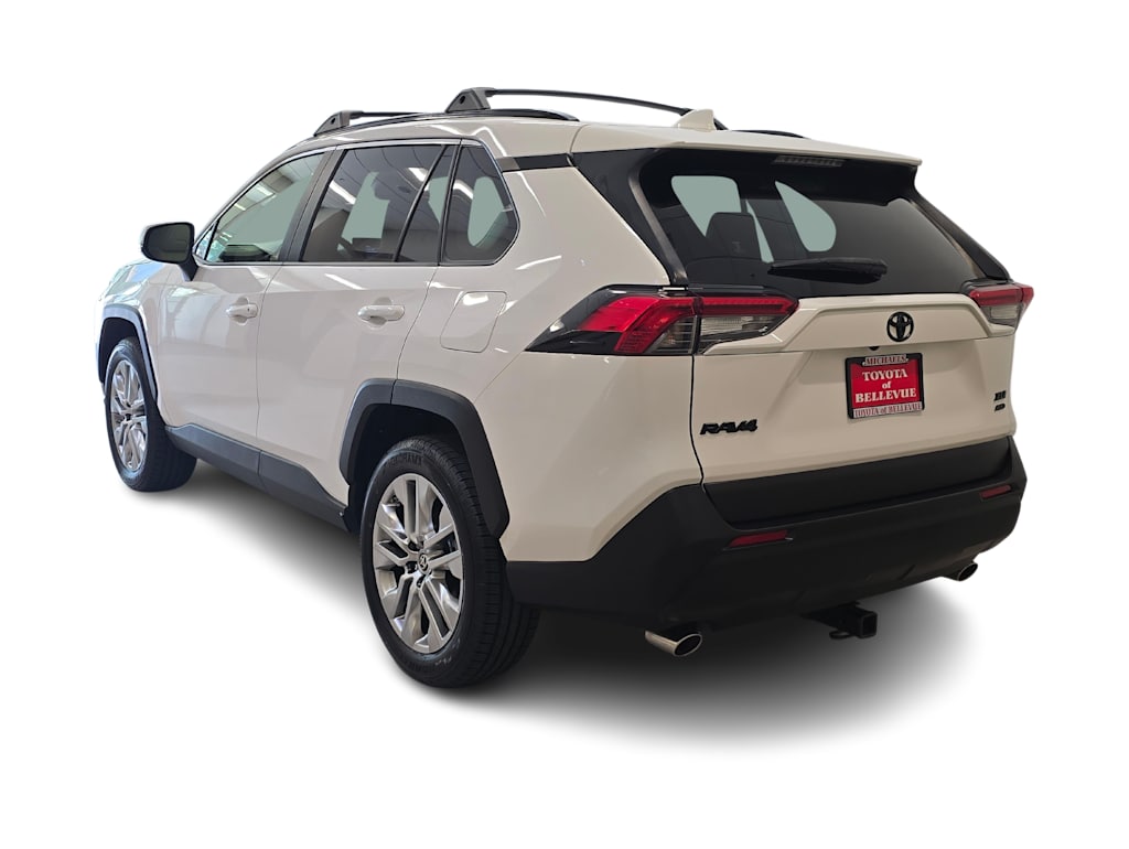 Thumbnail: 2019 Toyota RAV4 - 4