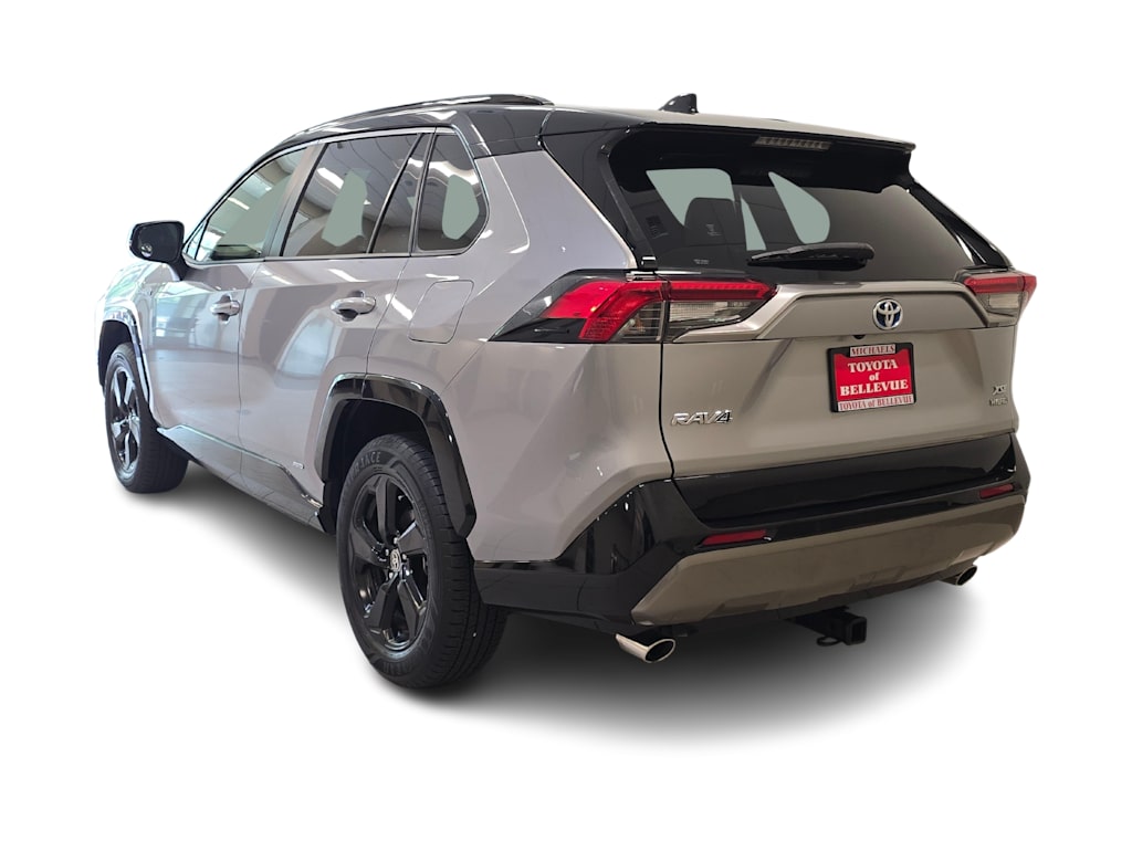 Thumbnail: 2021 Toyota RAV4 - 4