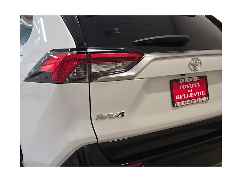 Thumbnail: 2025 Toyota RAV4 - 22