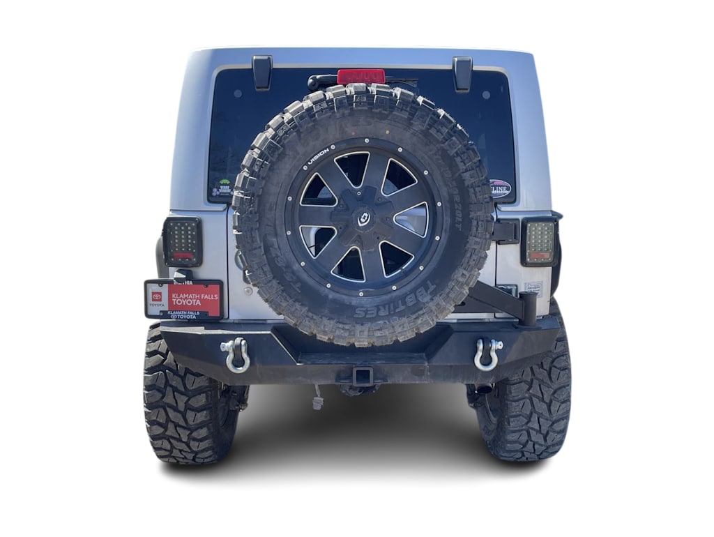 2012 Jeep Wrangler Unlimited Sahara 3
