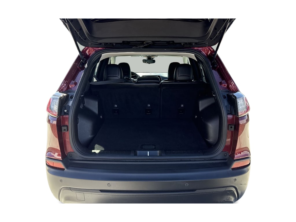 Thumbnail: 2021 Jeep Cherokee - 17