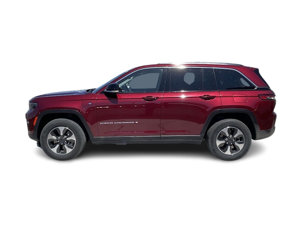 Thumbnail: 2023 Jeep Grand Cherokee - 4