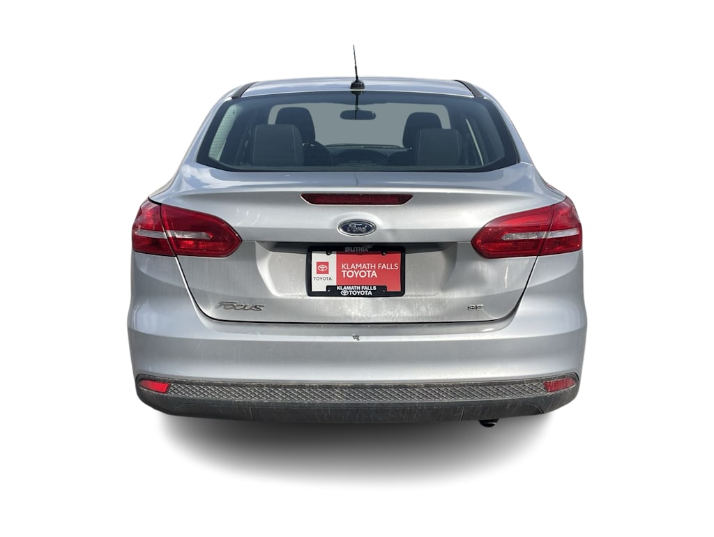 2017 Ford Focus SE 3