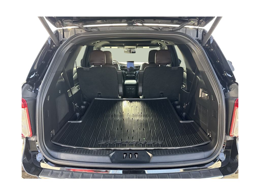 Thumbnail: 2023 Ford Explorer - 16