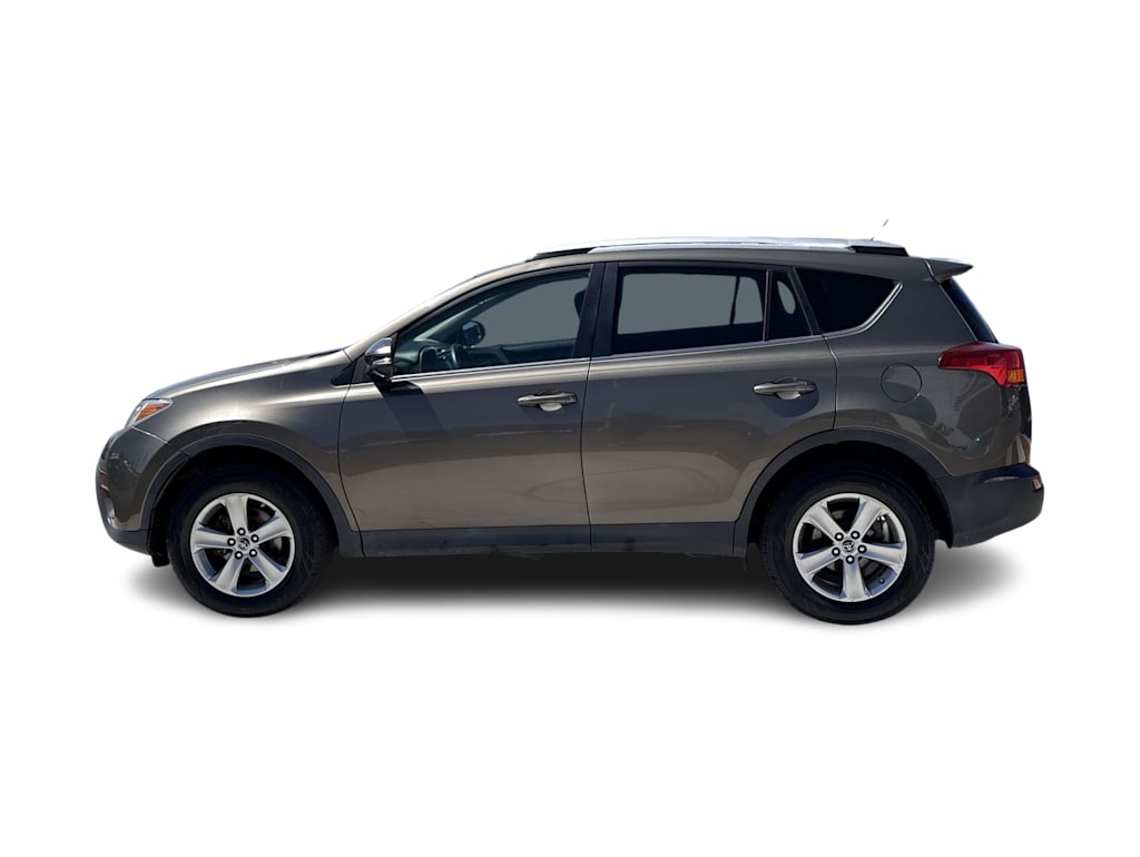 Thumbnail: 2015 Toyota RAV4 - 3