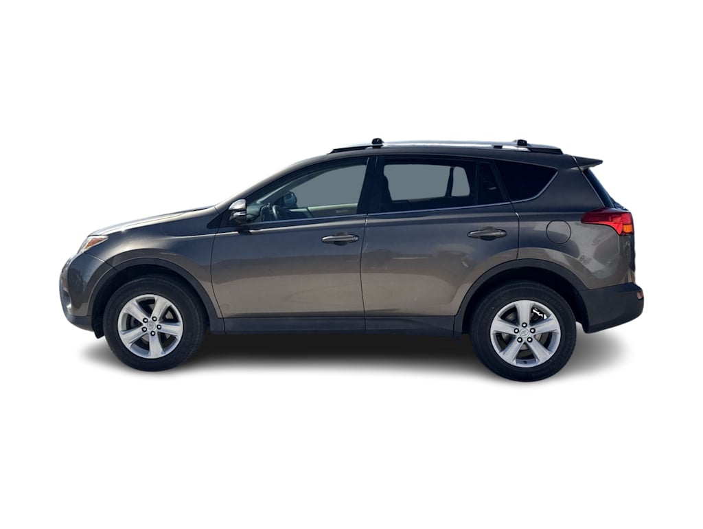 Thumbnail: 2013 Toyota RAV4 - 3