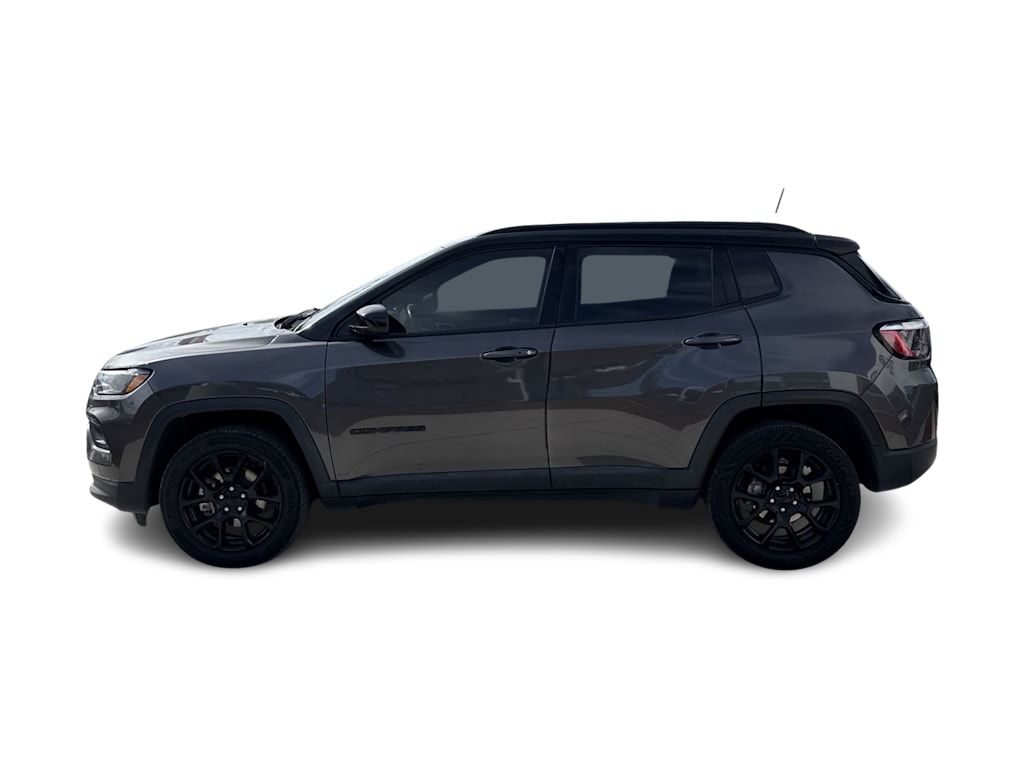 Thumbnail: 2022 Jeep Compass - 3