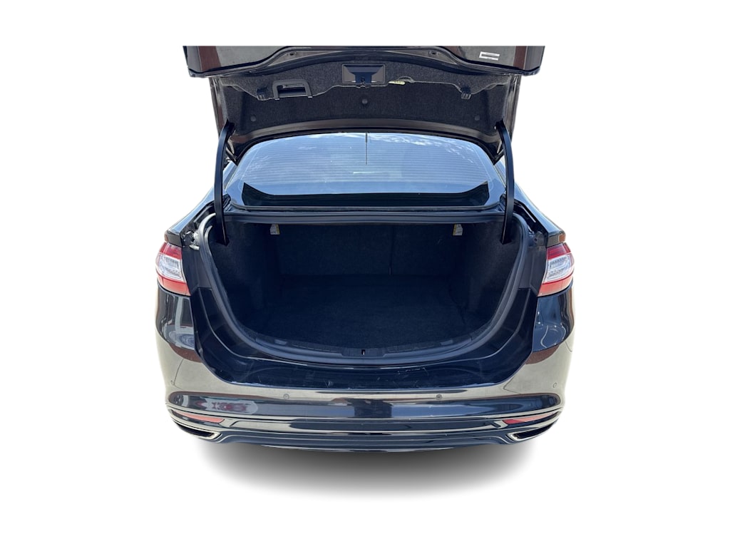 Thumbnail: 2014 Ford Fusion - 17