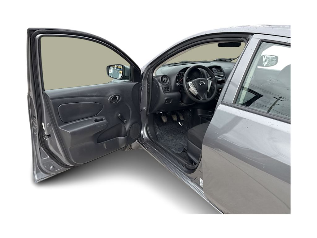 Thumbnail: 2017 Nissan Versa - 19