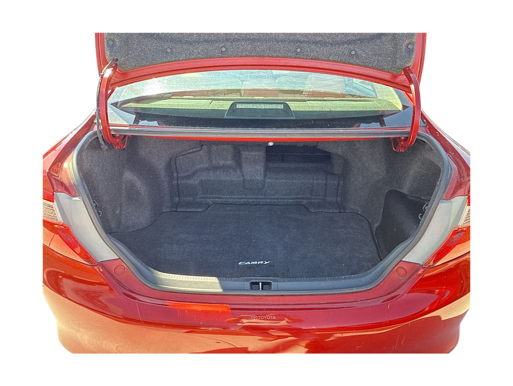 Thumbnail: 2012 Toyota Camry - 16