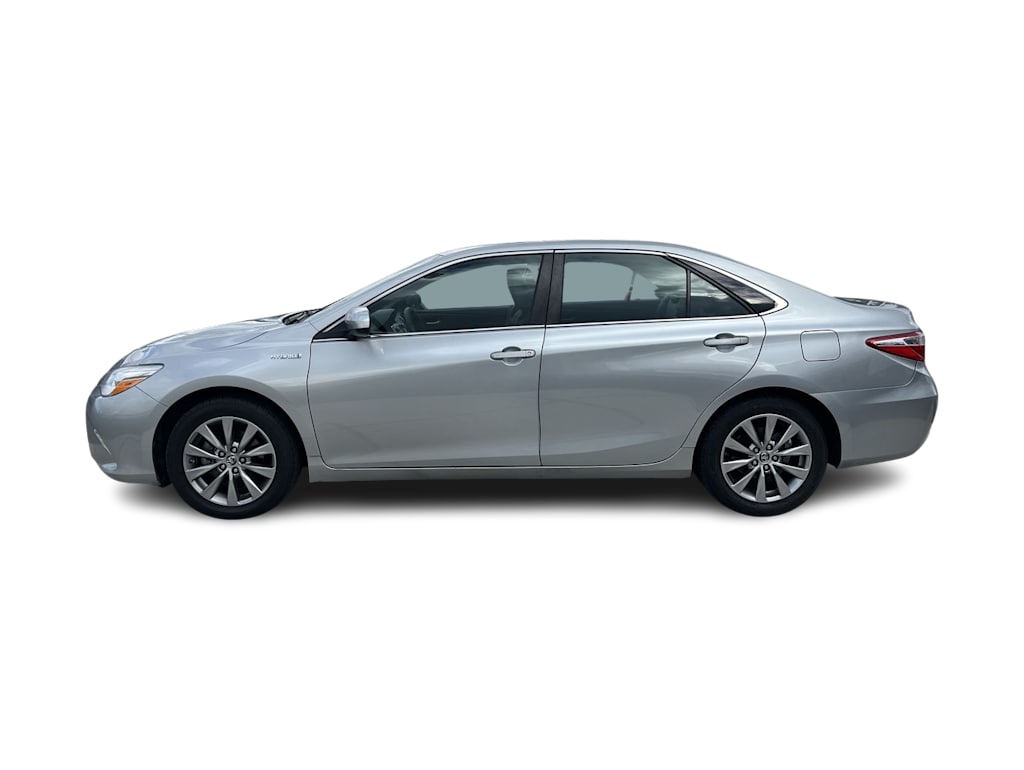 2015 Toyota Camry XLE 3