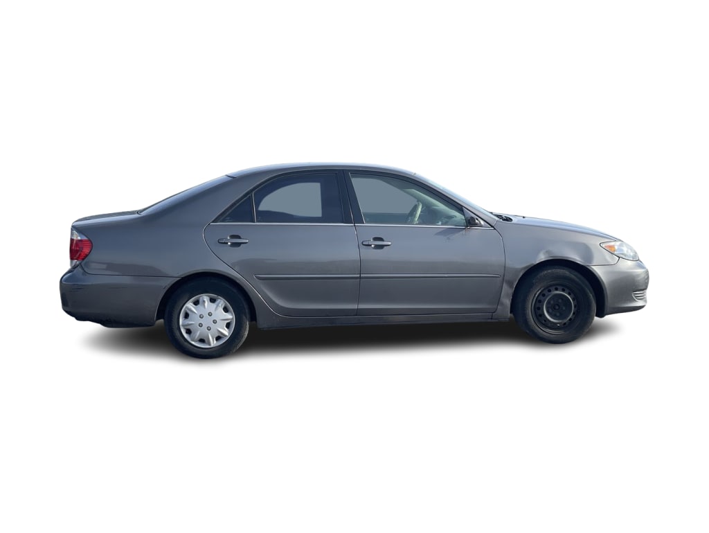 2005 Toyota Camry LE 10