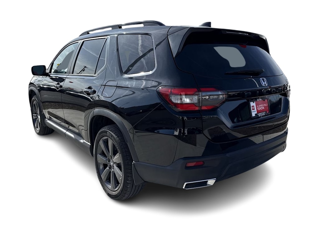 Thumbnail: 2023 Honda Pilot - 4