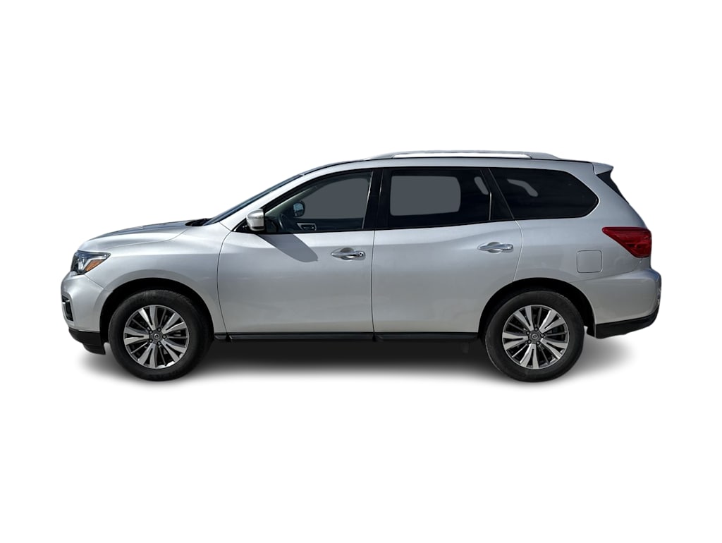 Thumbnail: 2019 Nissan Pathfinder - 3